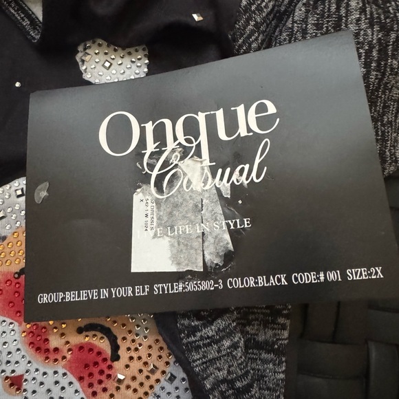 Onque Casual Woman's Graphic Sequined Bling Dress Peeking Santa Teacher Plus 2X - Picture 6 of 7